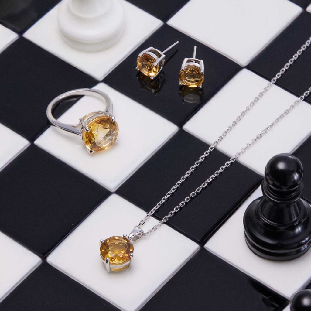 COLORFUL QUEEN_1440x1800px 8 (1)