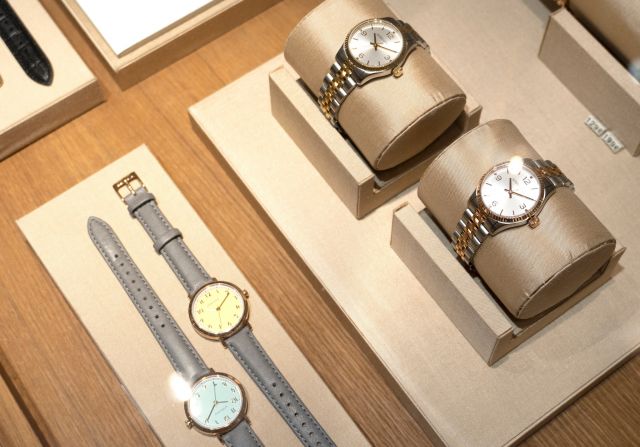 ¿Conoces la colección de relojes de @aristocrazy? ⏰  Clásicos, pero modernos. Con estilo, pero cómodos. De tendencia, pero atemporales. Son el equilibrio perfecto entre elegancia, funcionalidad y versatilidad ✨  #FeelingFashion #CCCentroOeste #Majadahonda