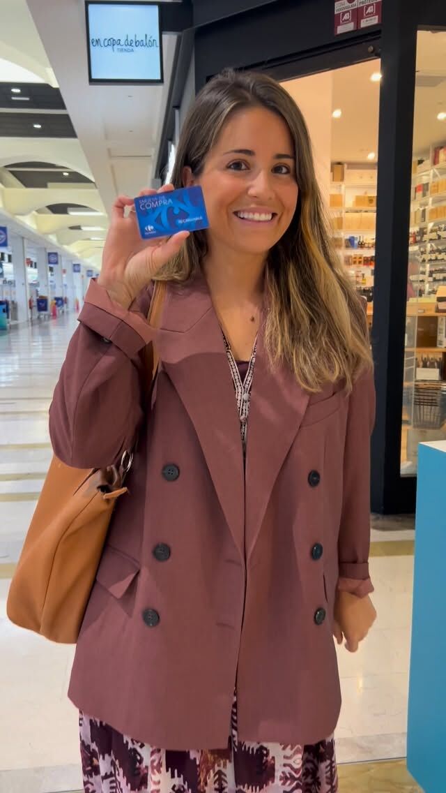 #Publi ¡Ya están aquí los Hiper Days de @cccentrooeste! Desde hoy y hasta el 27 de octubre muchas de tus compras en el hipermercado @carrefoures tienen premio🤩 Para participar basta con presentar tu ticket sin importe mínimo en el stand promocional y, ¡a probar suerte en el rasca digital!  ¡Hay más de 1.500€ en tarjetas regalo y premio asegurado cada 5 minutos!  Yo después de mi visita de hoy, me voy feliz porque me llevo 5€ de regalo para canjear en mi próxima compra.  #CCCentroOeste #Majadahonda